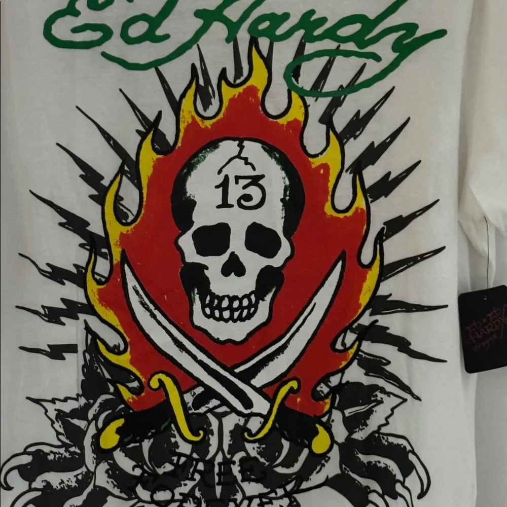 Ed Hardy White Tee with Skull and Flames - Picture 2 of 6